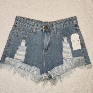 Sadie & Sage Distressed Boho High Waist Mom Jean shorts Size Medium